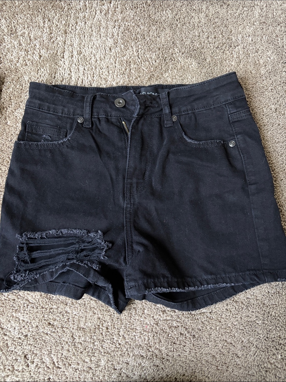 Size 3 fashion nova shorts